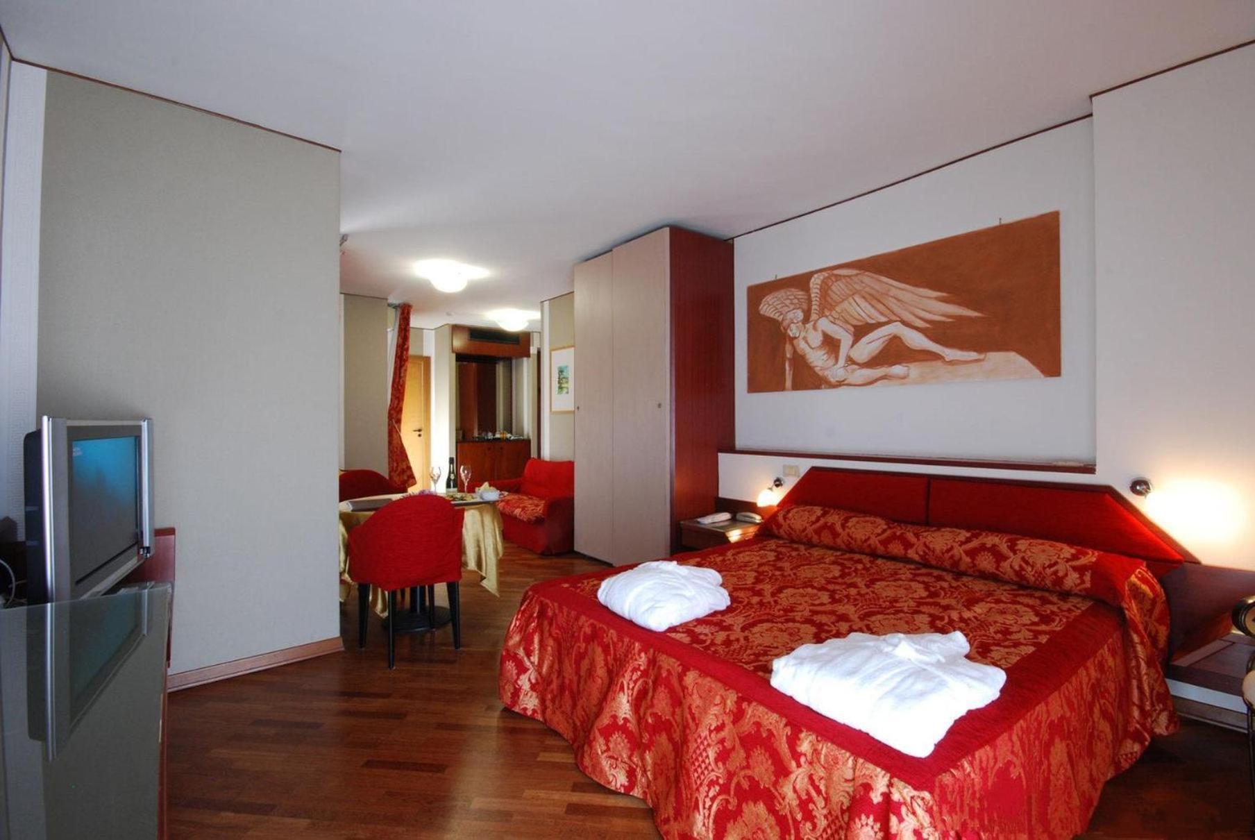 Hotel Des Bains Pesaro Exterior foto